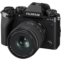 FUJIFILM X-T5 SCHWARZ + XF 2.8-4.8/16-50MM R LM WR