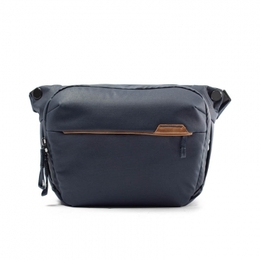 PEAK DESIGN EVERYDAY SLING V2 6 LITER MIDNIGHT