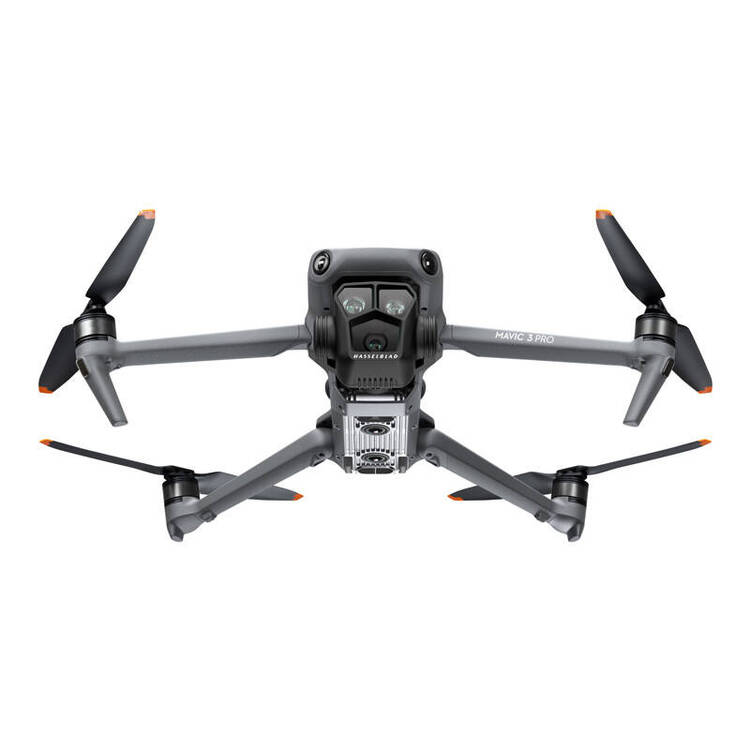 DJI Mavic 3 Pro Fly More Combo