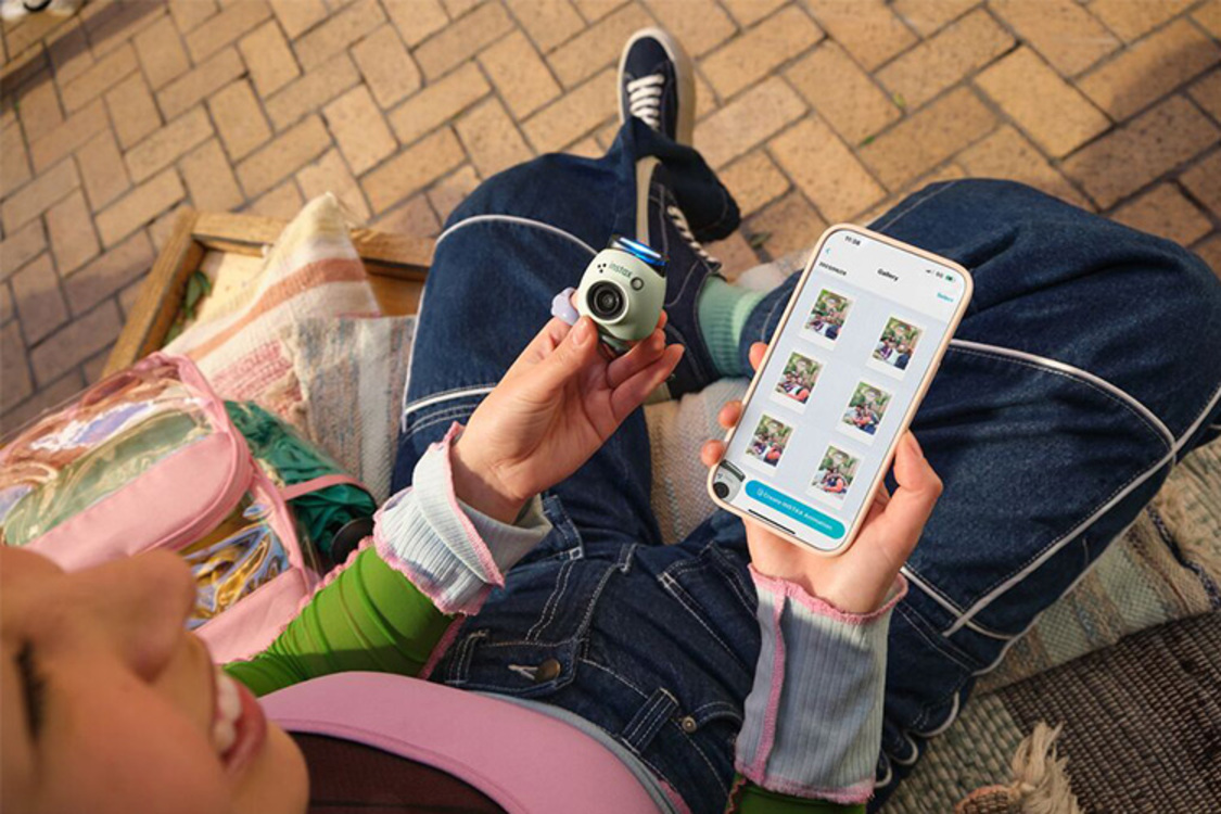 FUJIFILM INSTAX PAL GEM BLACK METAL