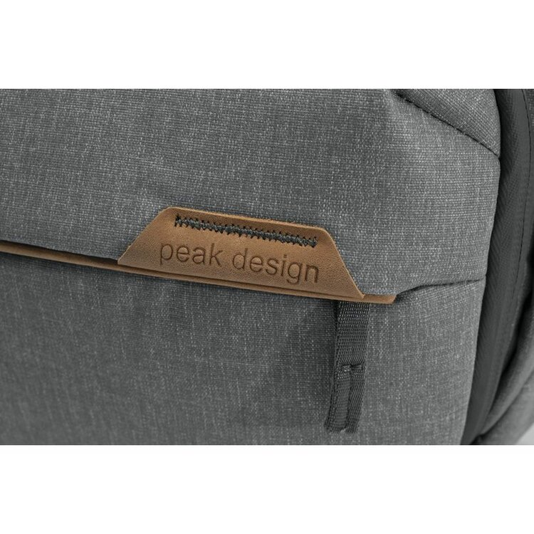 PEAK DESIGN EVERYDAY SLING V2 10 LITER ASH