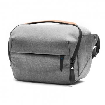 PEAK DESIGN EVERYDAY SLING 5L ASH FOTOTASCHE FüR KLEINE DSLRS UND DSLM-KAMERAS