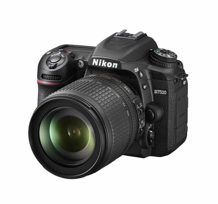 NIKON D7500+AF-S DX 3,5-5,6/18-140 MM G ED VR KIT